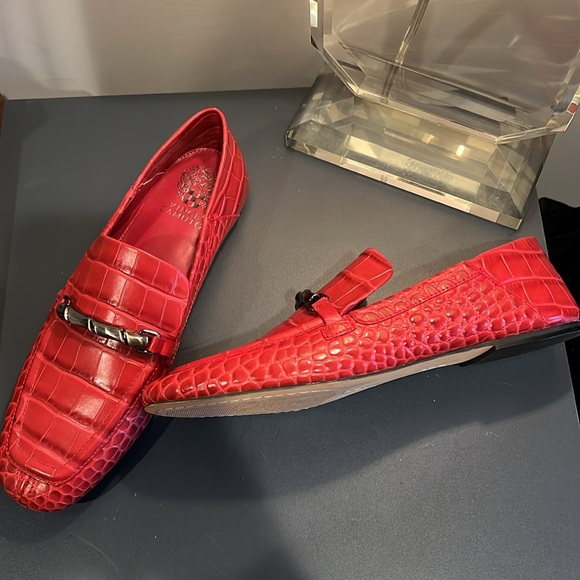 Vince Camuto red croco leather loafer with gunmetal chain on vamp. - Picture 11 of 13